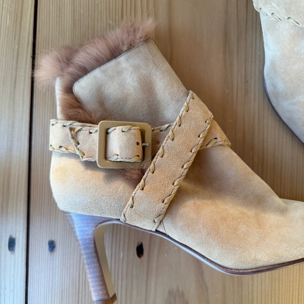 Vintage Y2K Antonio Melani Beige Suede and Fur Heeled Booties - Picture 3 of 9